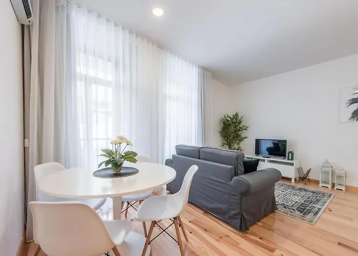 Lovelystay - 1br Flat W Ac And Balcony By Aliados Apartmán