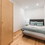 Lovelystay - 1br Flat W Ac And Balcony By Aliados Apartmán