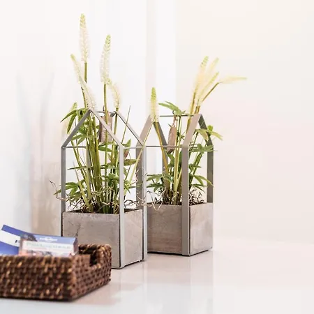 아파트 Lovelystay - 1br Flat W Ac And Balcony By Aliados 포르투