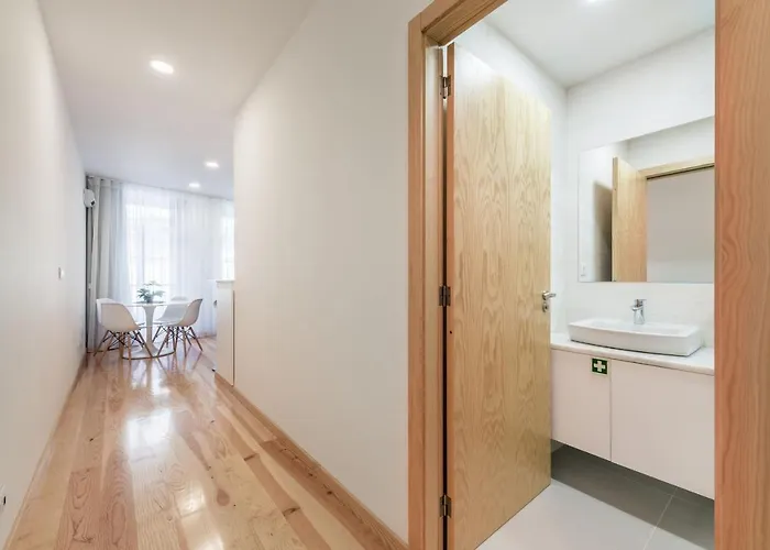 Lovelystay - 1br Flat W Ac And Balcony By Aliados Daire