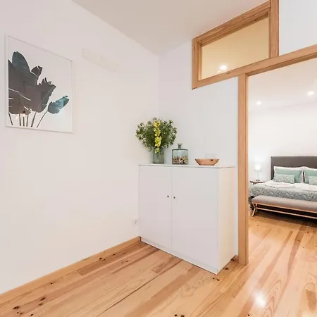 Lovelystay - 1br Flat W Ac And Balcony By Aliados Oporto