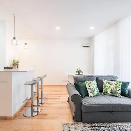 Lovelystay - 1br Flat W Ac And Balcony By Aliados *