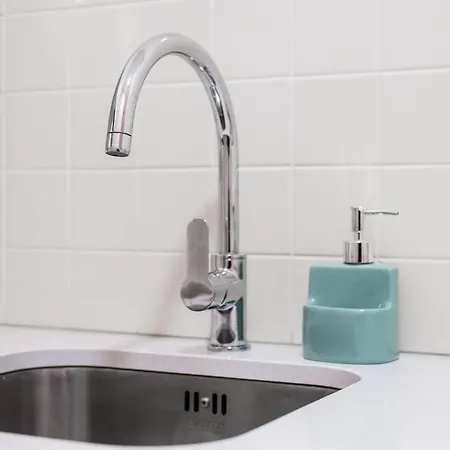 Lovelystay - 1br Flat W Ac And Balcony By Aliados Lägenhet *