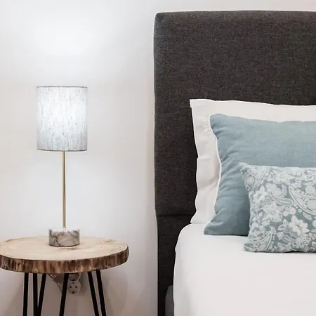 Lovelystay - 1br Flat W Ac And Balcony By Aliados Oporto