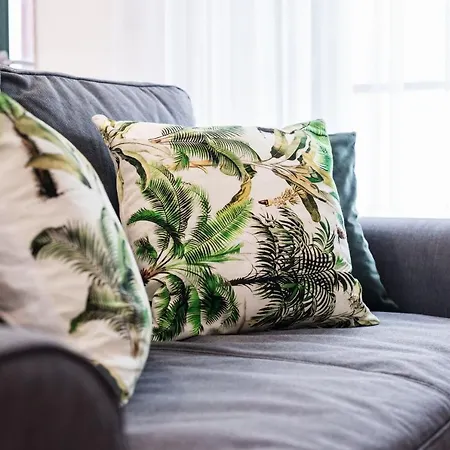 Lägenhet Lovelystay - 1br Flat W Ac And Balcony By Aliados Oporto