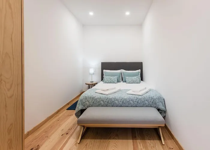 Lovelystay - 1br Flat W Ac And Balcony By Aliados Porto