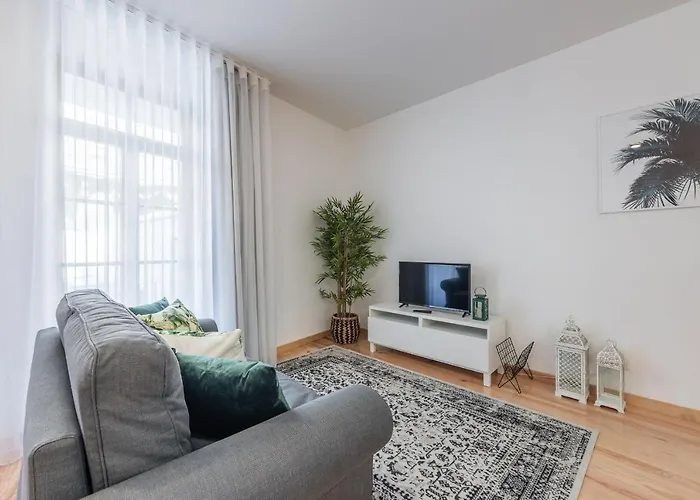 Lovelystay - 1br Flat W Ac And Balcony By Aliados *